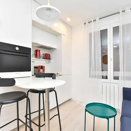 Appartamento Super Lumineux- Gambetta Bail Mobilite Parigi