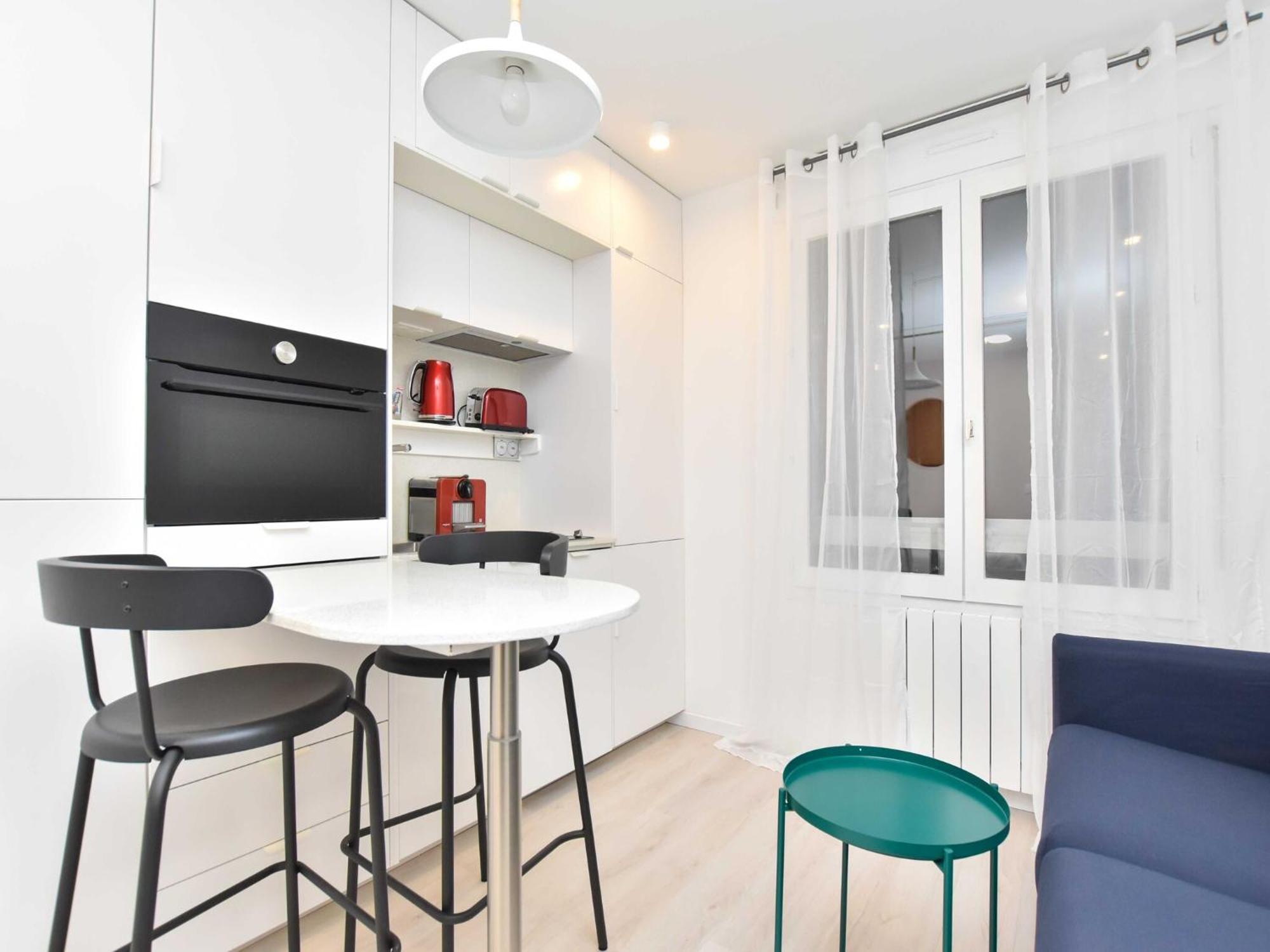 Appartamento Super Lumineux- Gambetta Bail Mobilite Parigi